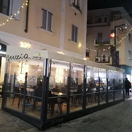 Appartement Sarpi42 *